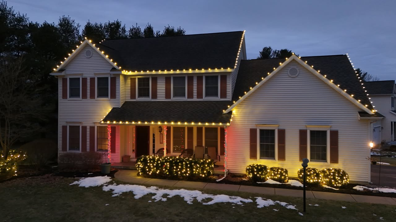 Holiday lighting installation
